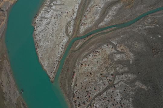 航拍新疆叶尔羌河