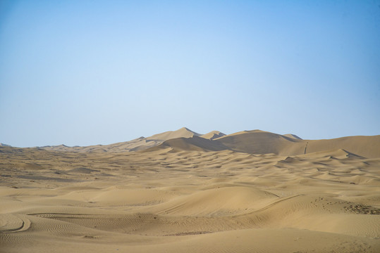 新疆塔克拉玛干沙漠