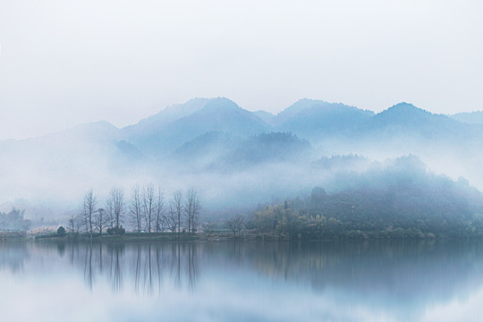 浙江丽水堰头村古堰画乡山水风光