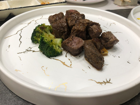 烤牛肉