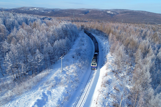 在林海雪原旅客列车