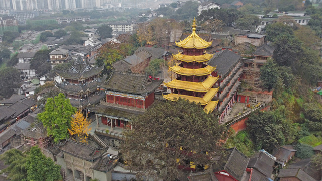 宝轮寺北面