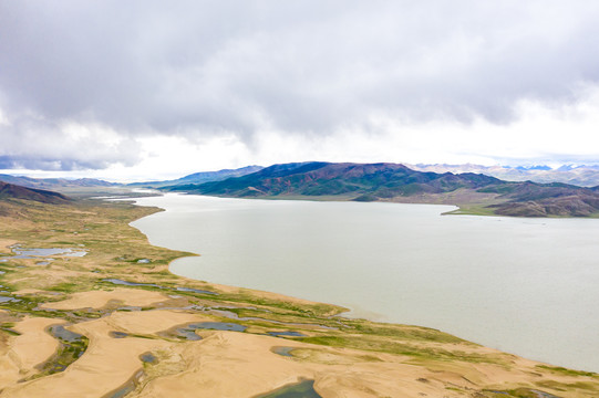 西藏阿里地区马泉河湿地