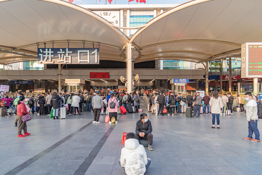 2021年春运前的广州站
