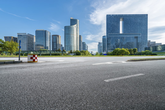 城市道路和办公写字楼