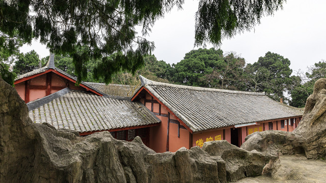 梁山寺