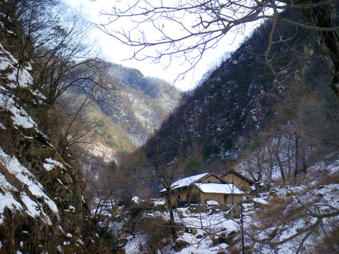 汤峪山村