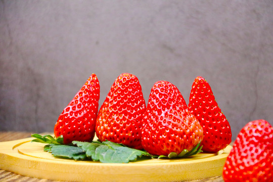 云南牛奶草莓