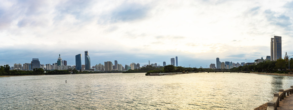 厦门筼筜湖夕阳高清图全景