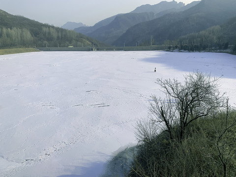 雪湖