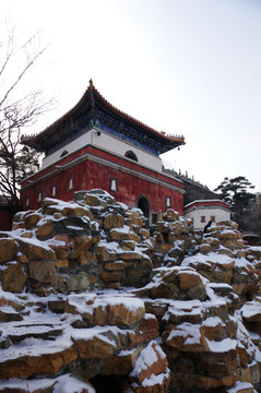 颐和园万寿山寺庙雪景