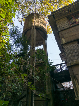 老式水塔