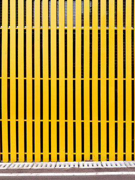 黄色装饰墙