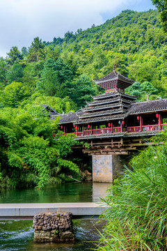 貴州貴陽阿哈湖侗寨風雨橋