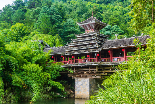 貴州貴陽阿哈湖侗寨風雨橋