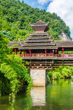 貴州貴陽阿哈湖侗寨風雨橋