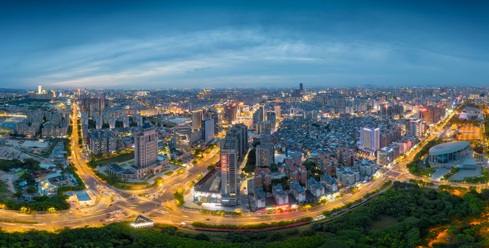 东莞中心广场夜景