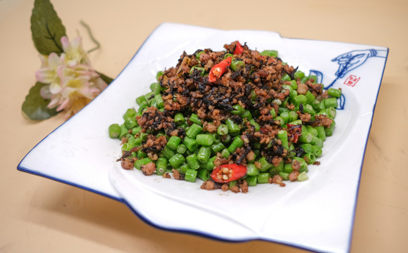 橄榄菜豇豆炒肉沫