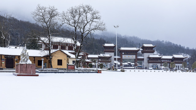 光雾山雪香景