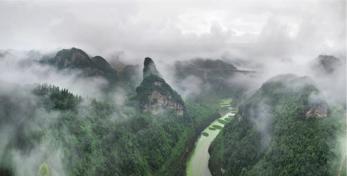 盐津河风光