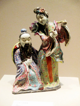 清代八仙人物瓷像