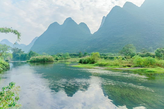 阳朔遇龙河