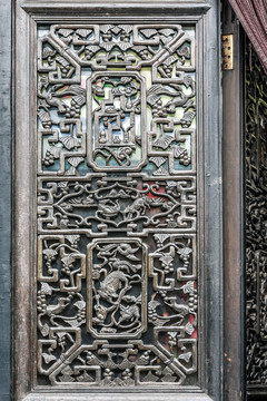 中式雕花窗户