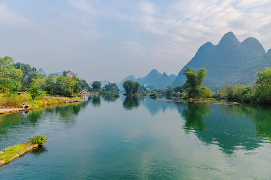 阳朔遇龙河风光