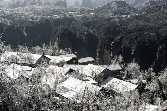 山村雪景