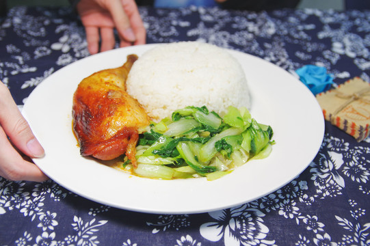 鸡腿饭