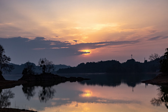 日落长滩湖