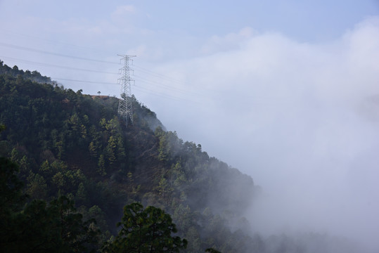 大山里的电网