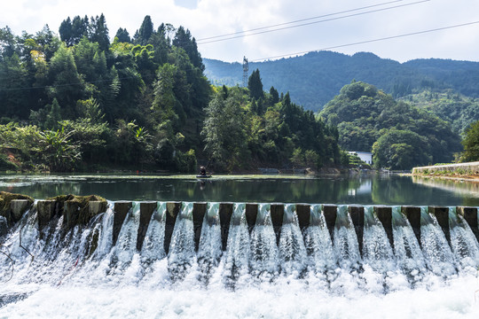 乡村水坝