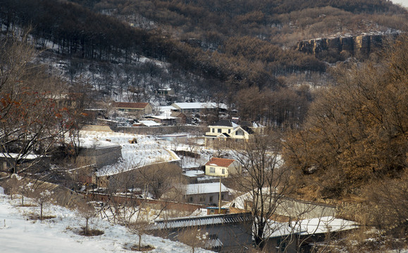 山村雪景