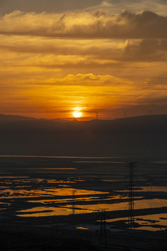 鹽湖朝霞美景