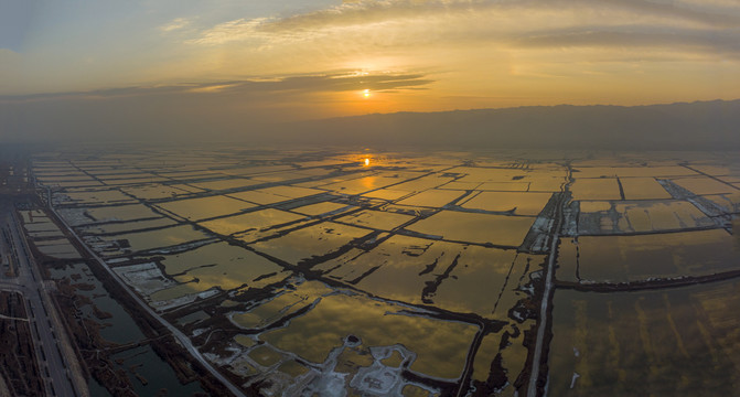 盐湖日出