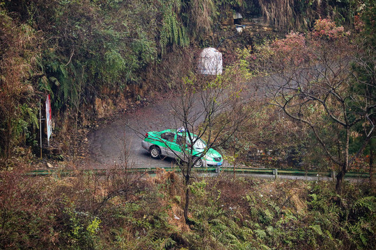 公路上的出租车