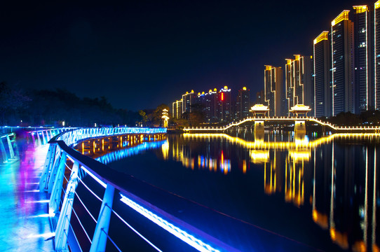 金山湖公园夜景