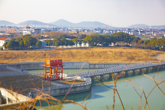 海塘大坝