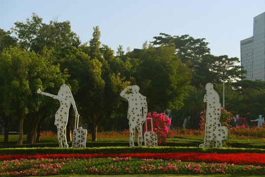 深圳市民广场城市生活主题雕塑