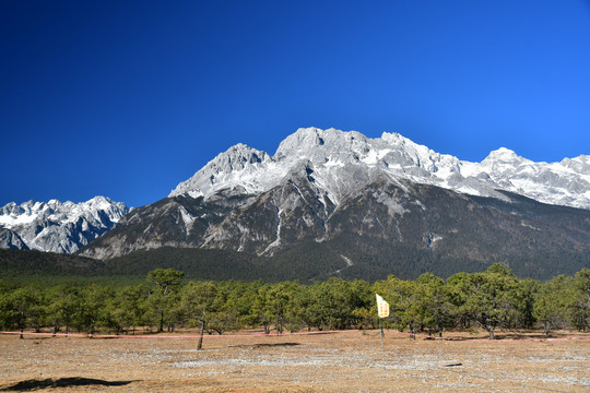 玉龙雪山