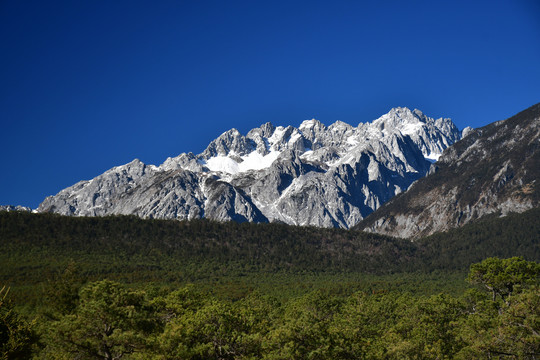 玉龙雪山