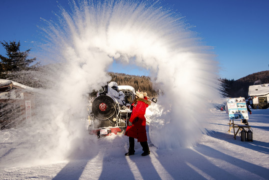 雪乡泼水成冰