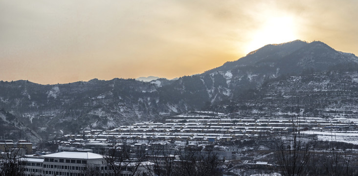 山村雪景