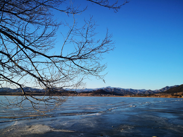 冬天的湖