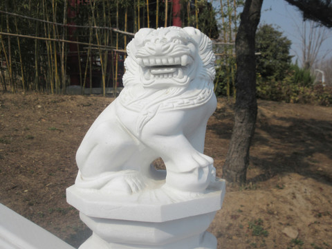 汉白玉狮子雕塑