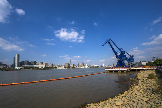 上海浦东世博公园黄浦江江景