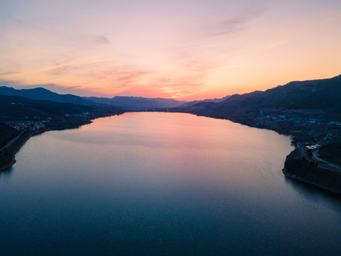 航拍济南锦绣川水库日落美景02