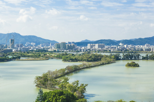 肇庆七星岩城市风光