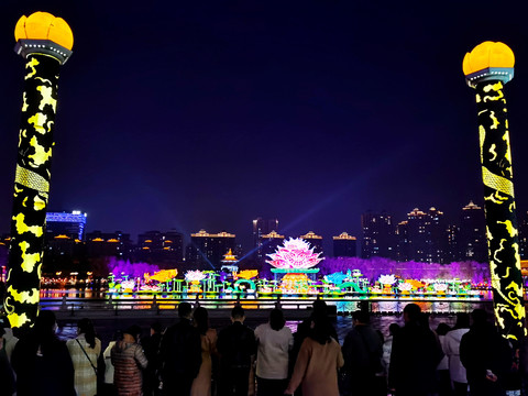 大唐芙蓉园水上花灯夜景